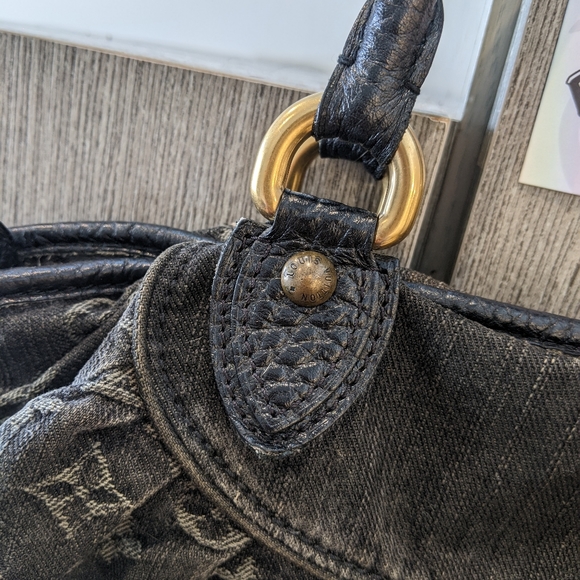 Louis Vuitton: Monogram Denim Celebrity Neo Cabby MM - Picture 15 of 16